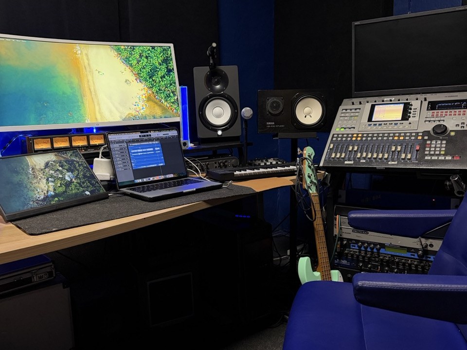 Stanowisko produkcji muzycznej w Z5 Studios